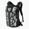 REV'IT! Backpack Barren 18L H2O Black Light Grey Uni 1 REV'IT! Backpack Barren 18L H2O Black Light Grey Uni -Optimaal Motoruitrusting Winkel 20210903 100718 flu004 null barren 18l h2o black light grey front