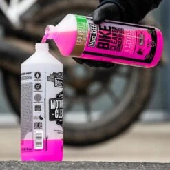 Muc-Off Bike Cleaner Concentrate Motorreiniger 1L -Optimaal Motoruitrusting Winkel muc off nano gel 1l 3